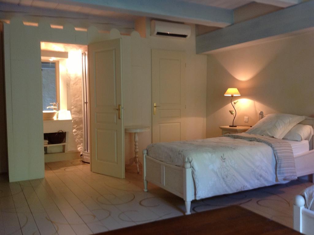 Maison D'Hotes Les Chambres De Mon Moulin Pégomas Szoba fotó